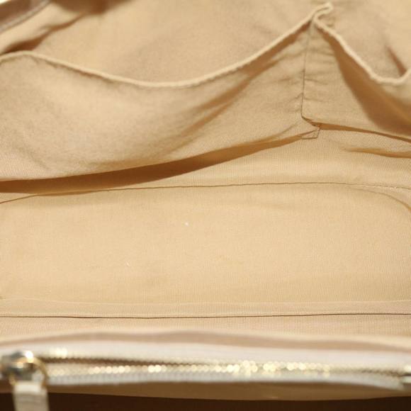 CHANEL Handbag - Picture 5 of 16